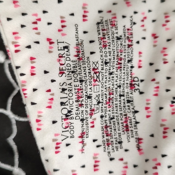 ❤️EUC Victoria's Secret Body by Victoria Lined Demi Convertible T-Shirt Bra, 32D - Picture 9 of 11